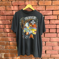 Vintage Harley Davidson 3D Emblem 1993 Fort Worth, TX Sink Your Claws T Shirt