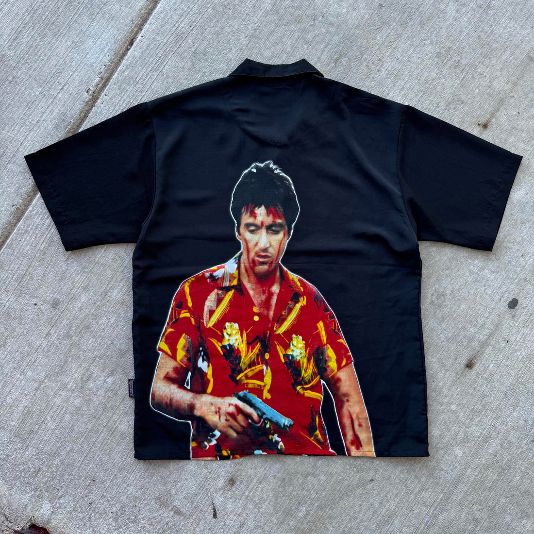 Vintage Y2K Scarface Dragonfly Mobster Series Black Short Sleeve Button Up XL