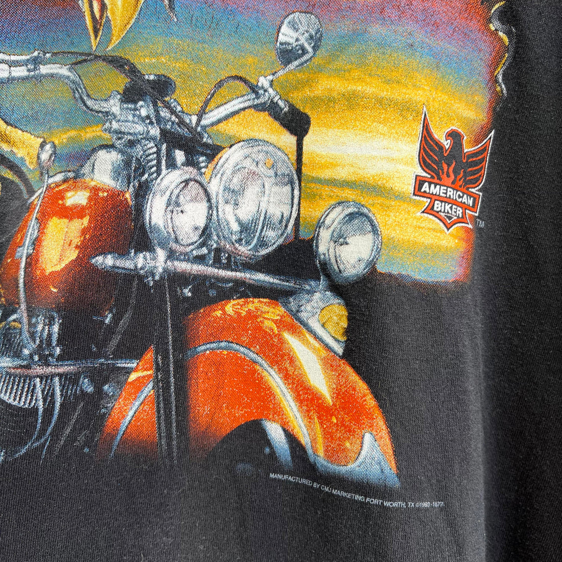 Vintage Harley Davidson 3D Emblem 1993 Fort Worth, TX Sink Your Claws T Shirt