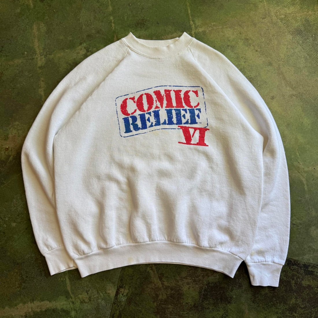 Vintage Made in The USA Comic Relief VI White Red Blue Pullover Crewneck XL