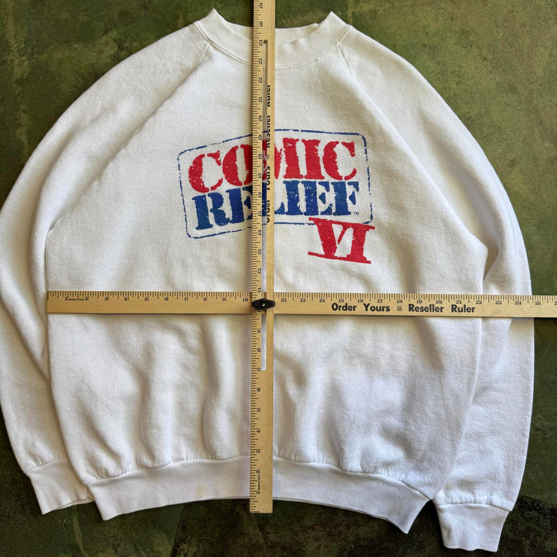 Vintage Made in The USA Comic Relief VI White Red Blue Pullover Crewneck XL