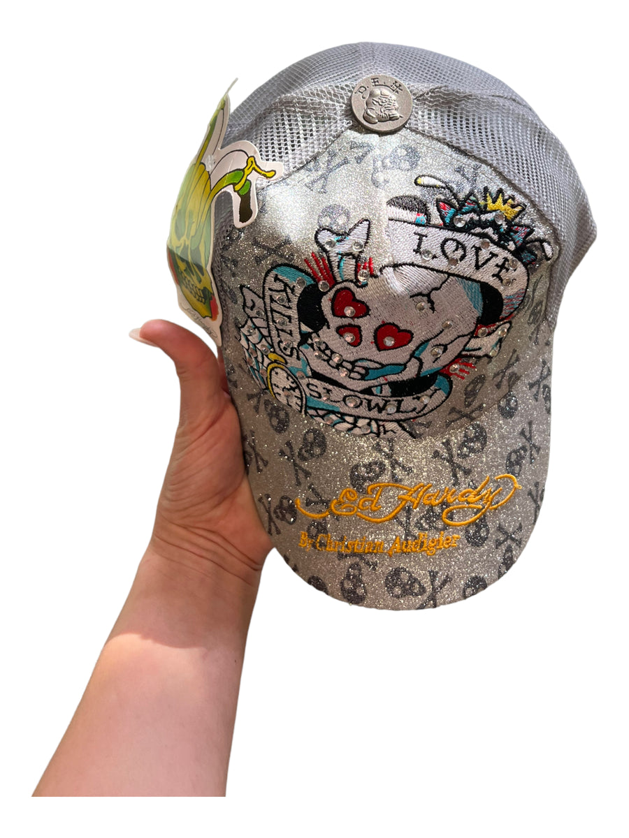 Y2K BEDAZZLED ED HARDY CAP SILVER - 2000’S