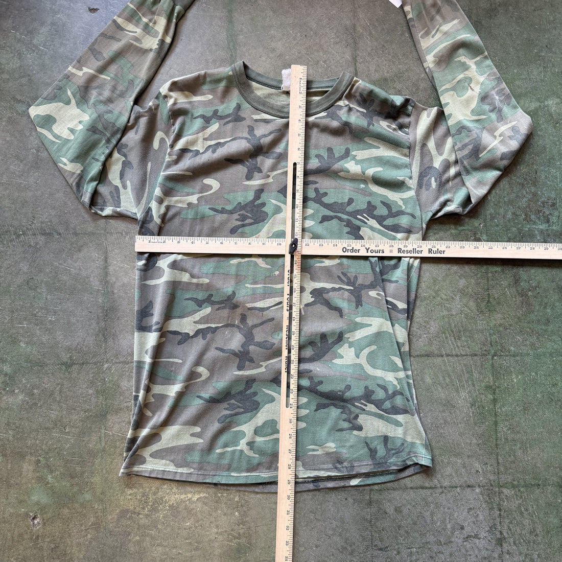 Vintage Camo T Shirt Long Sleeve Faded Distressed Paint Splatter Mens XL