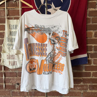 Vintage 1990s Tennessee Volunteers Basketball T-Shirt Men’s XL - Made in USA