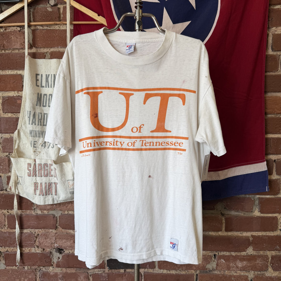 Vintage University of Tennessee Volunteers T-Shirt Men’s Large - Made in USA