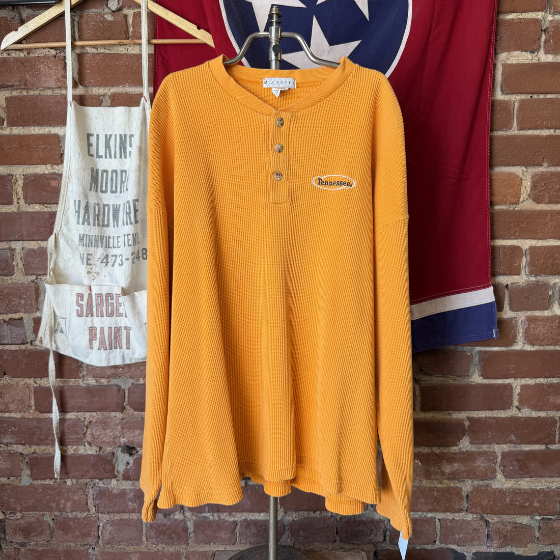 Vintage Tennessee Volunteers M.J. Soffe Waffle Knit Henley Men’s XL