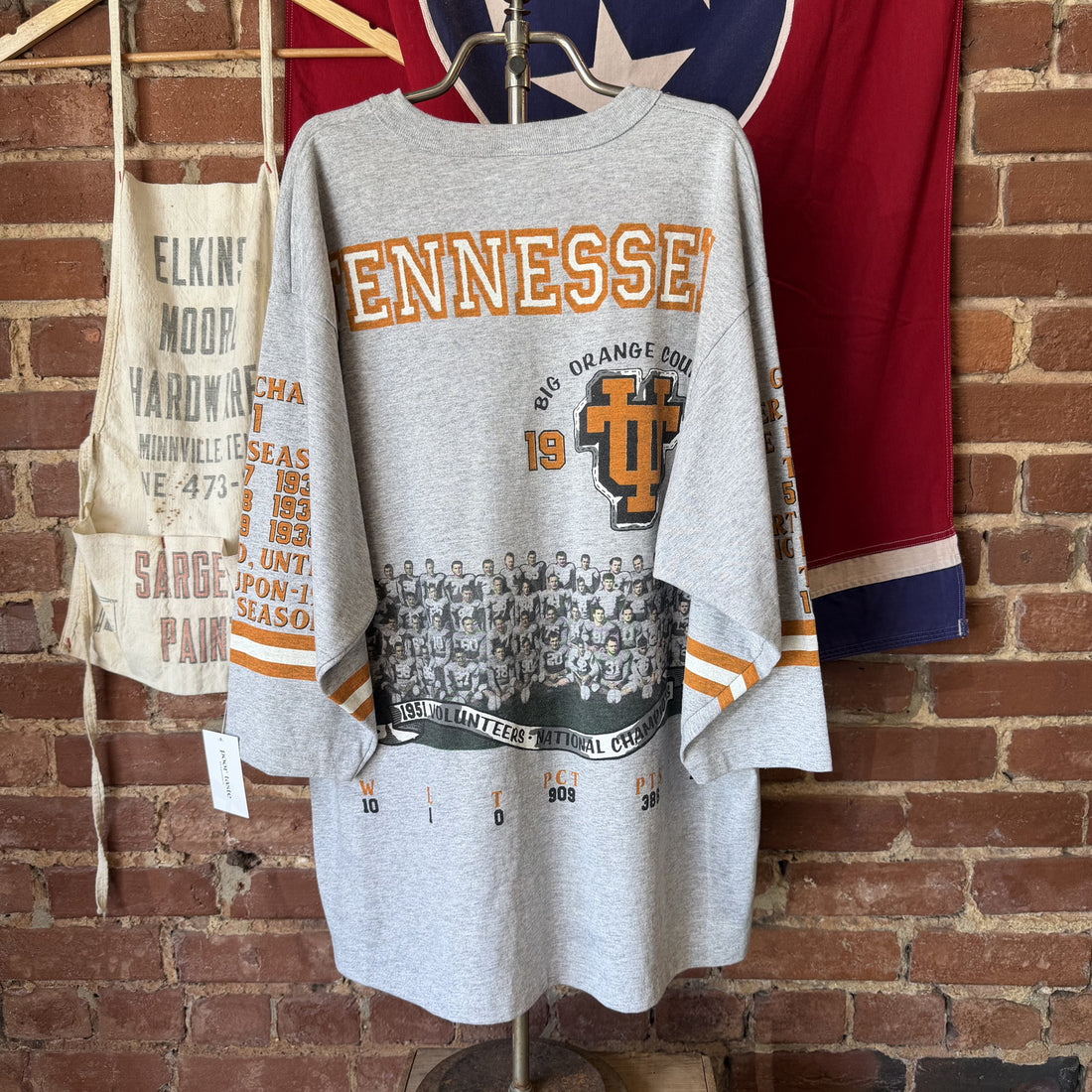 Vintage Tennessee Vols 1951 National Champions Long Gone T-Shirt Men’s XL - Made in USA