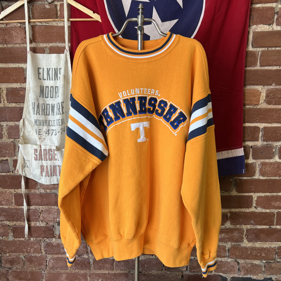 Vintage Tennessee Volunteers Sweatshirt Orange Lee Sport Mens Large