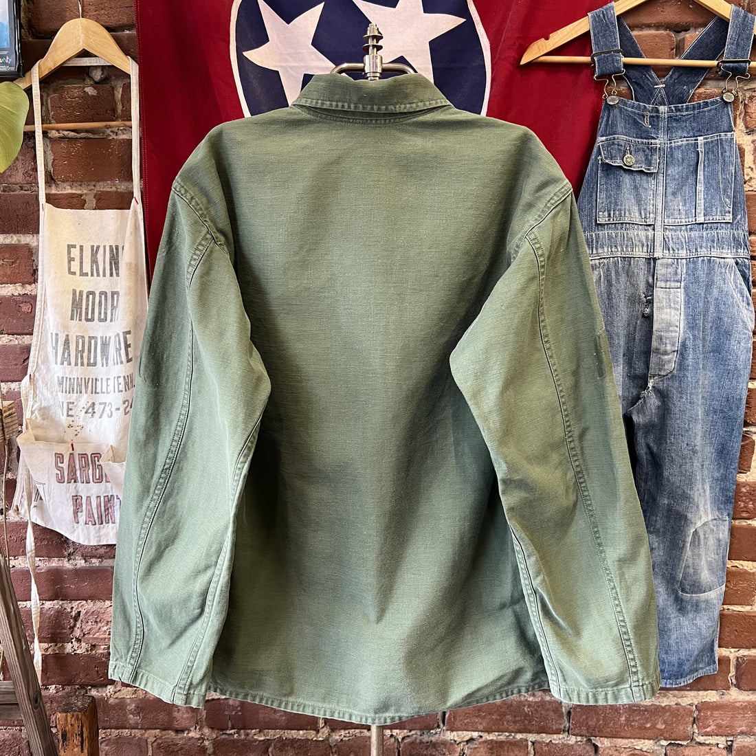 Vintage 1960s Military Fatigue Shirt Button Up OG Cotton Green Mens Medium