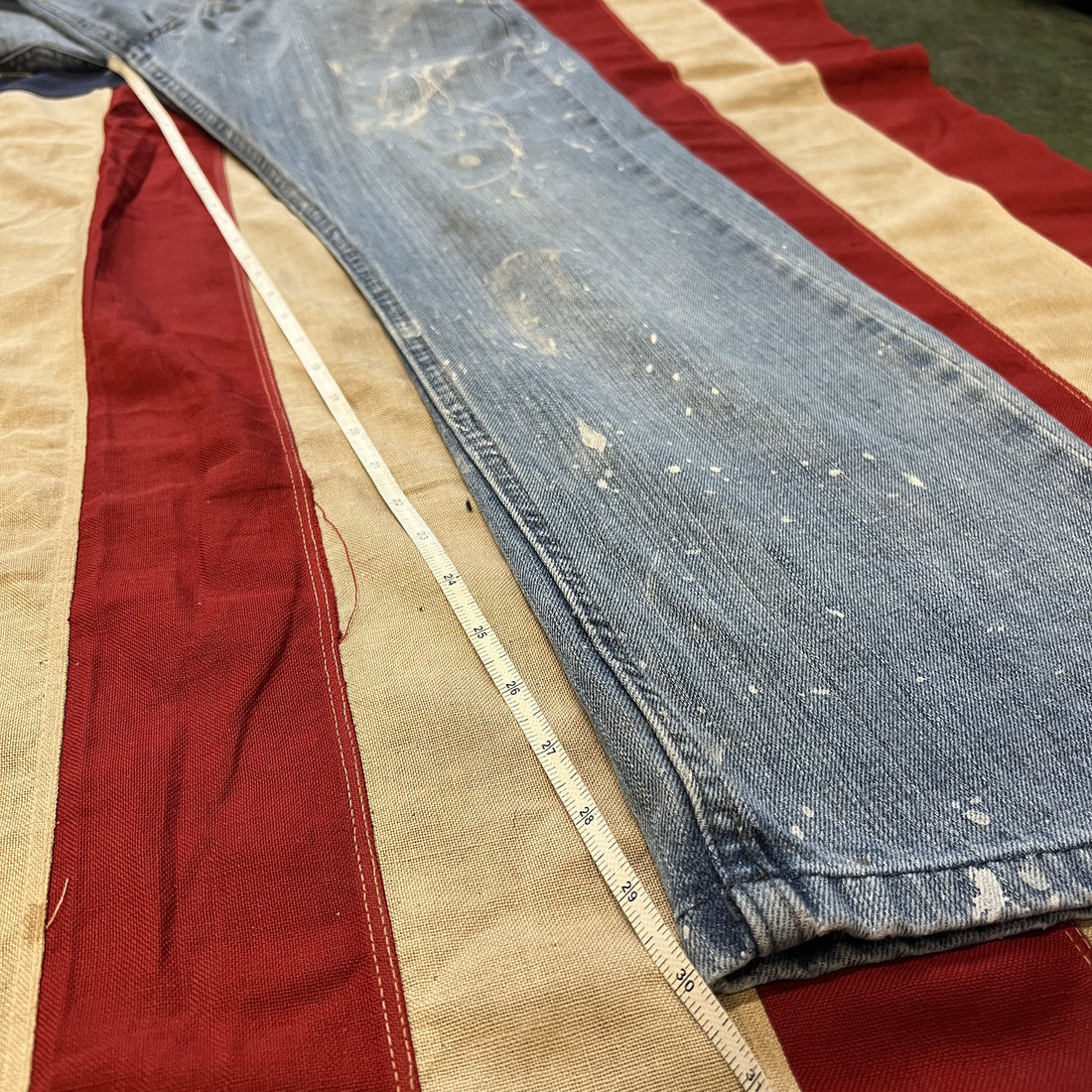Vintage Wrangler Relaxed Bootcut Jeans Paint Splatter Men's 32x30