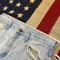 Vintage Faded and Distressed Straight Leg Jeans Light Wash Thrashed 32x30