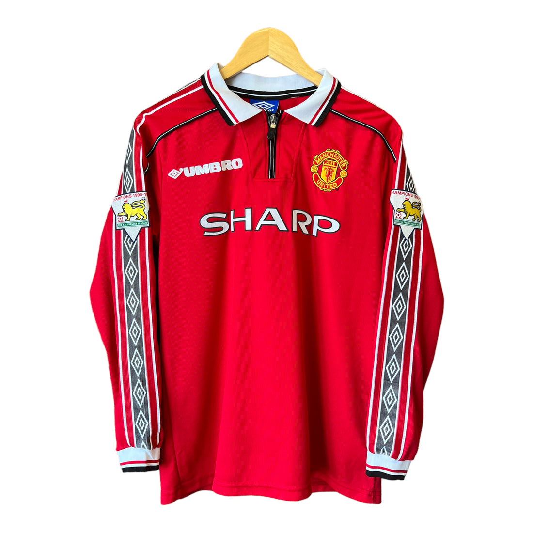 UMBRO DAVID BECKHAM MANCHESTER UNITED SOCCER JERSEY 'MEDIUM' - 1990'S