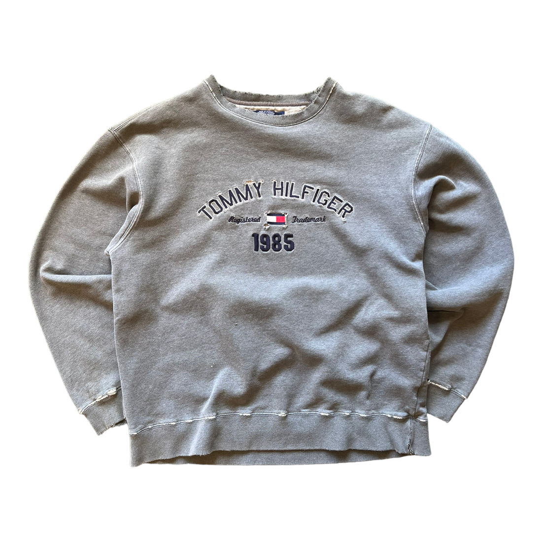 TOMMY HILFIGER  DISTRESSED CREWNECK GRAY ' LARGE' - 2000'S