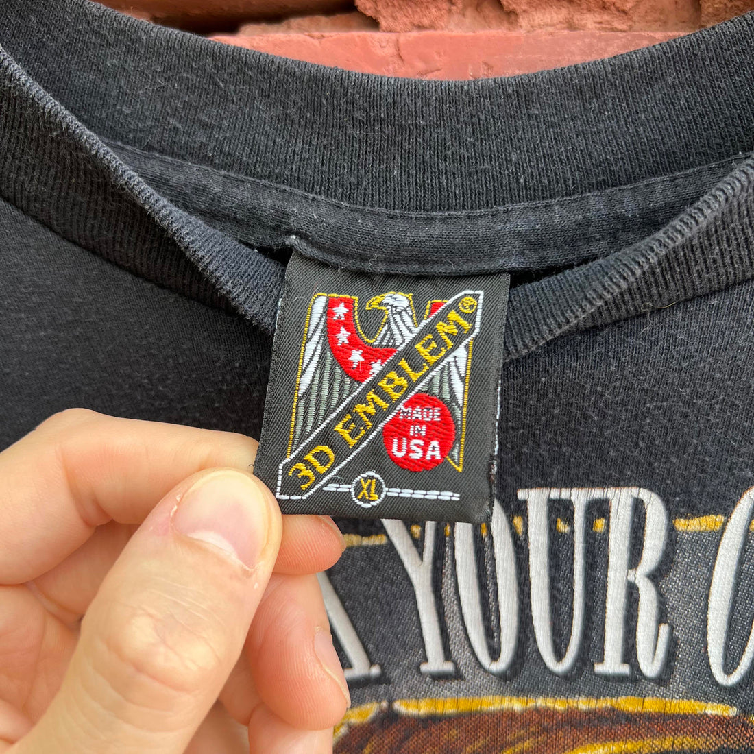 Vintage Harley Davidson 3D Emblem 1993 Fort Worth, TX Sink Your Claws T Shirt