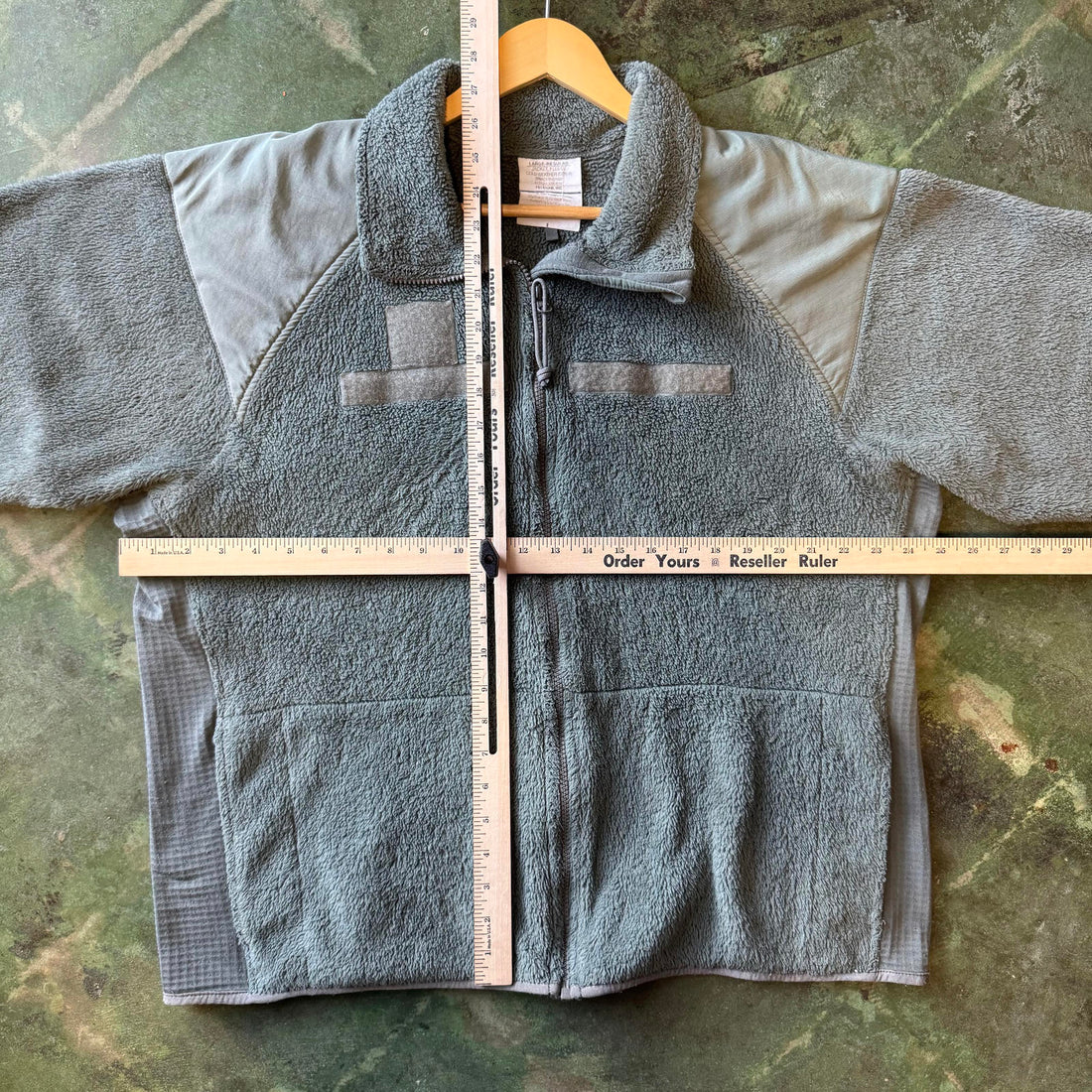 Vintage Fuzzy Green Fleece Military Jacket Cold Weather Gen III Zip-Up Jacket L