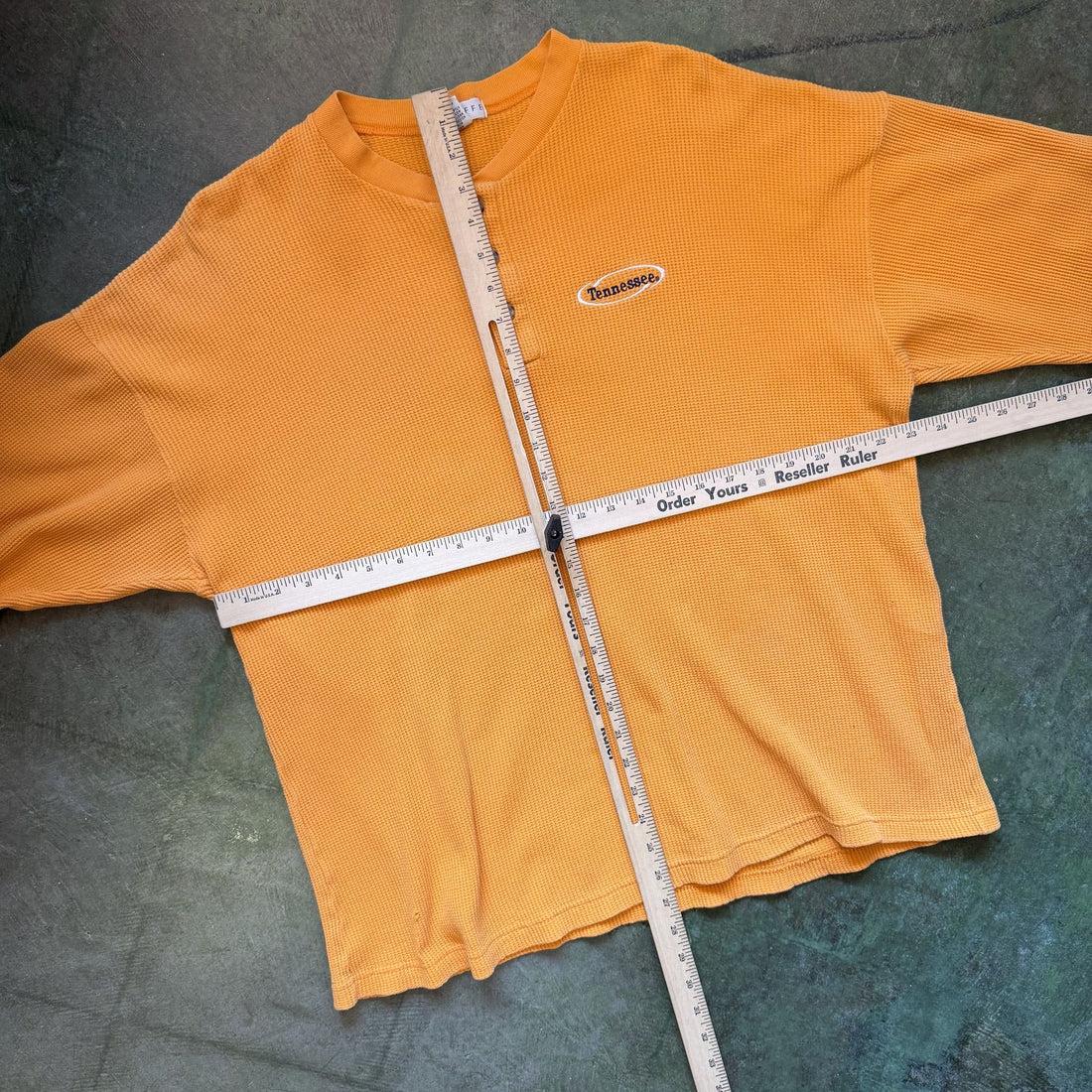 Vintage Tennessee Volunteers M.J. Soffe Waffle Knit Henley Men’s XL
